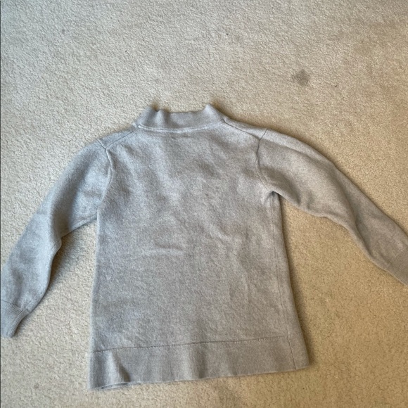 Wilfred Cyprie V-Neck Sweater - Picture 6 of 7